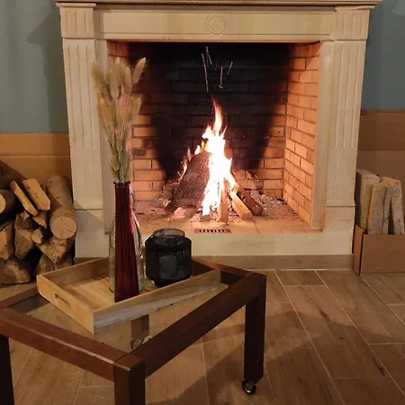 Cozy House With Fireplace Casa de Férias Saint-Martin-en-Biere